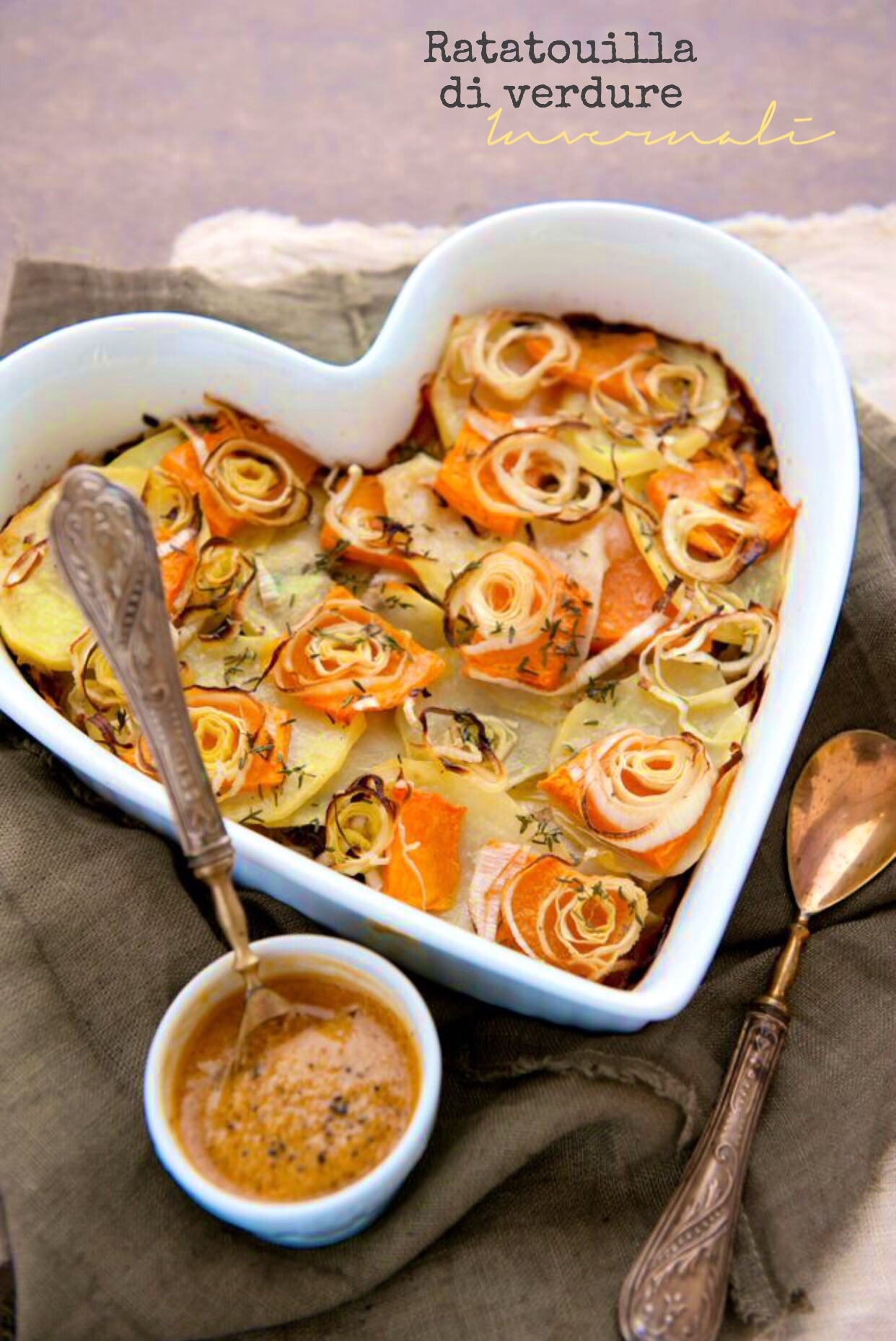 Ratatouille di verdure autunnali con salsa di ceci