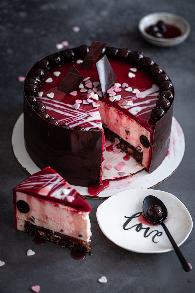 Chocolate-cherry cheesecake