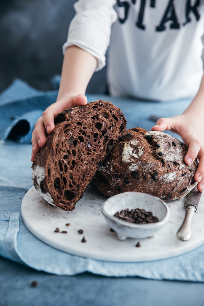 Pane al cioccolato e nocciole