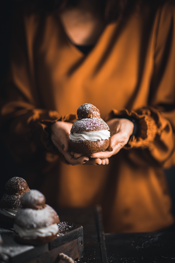 Brioche col tuppo al cacao e panna