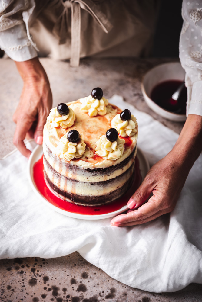 Torta alle amarene e crema leggera